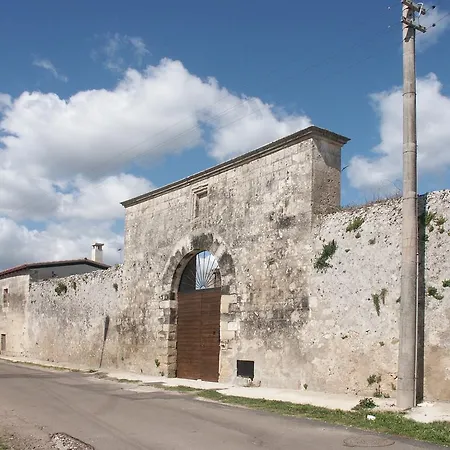 Masseria Dei 12 Granai * Minervino di Lecce